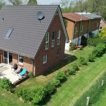 Ferienhaus-hemmerdeich 아파트